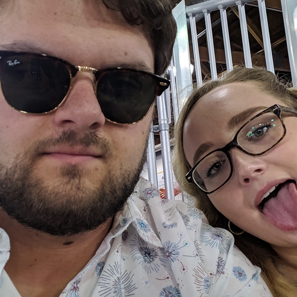 Joe Henson - Poshmark Profile Picture of Joe Henson (@joeyhens) on Poshmark