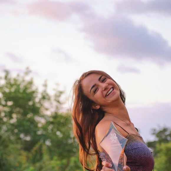 Profile Picture of Yasmin Flasterstein (@yflasterstein) on Poshmark