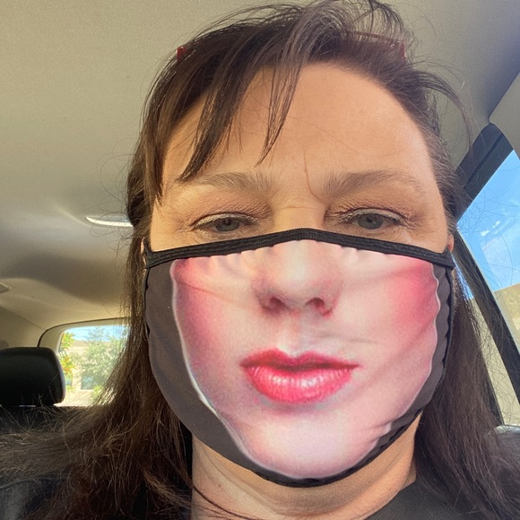 Profile Picture of Lisa Mejorado (@mejolisa) on Poshmark