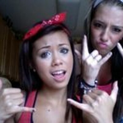 Profile Picture of Roxy Minks (@Peter_9Vm) on Twitter