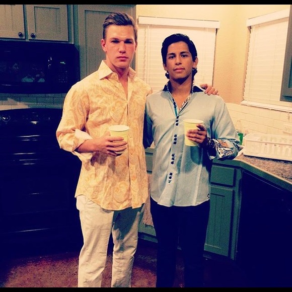 Tomas Alvarado - Poshmark Profile Picture of Tomas Alvarado (@alvartom) on Poshmark