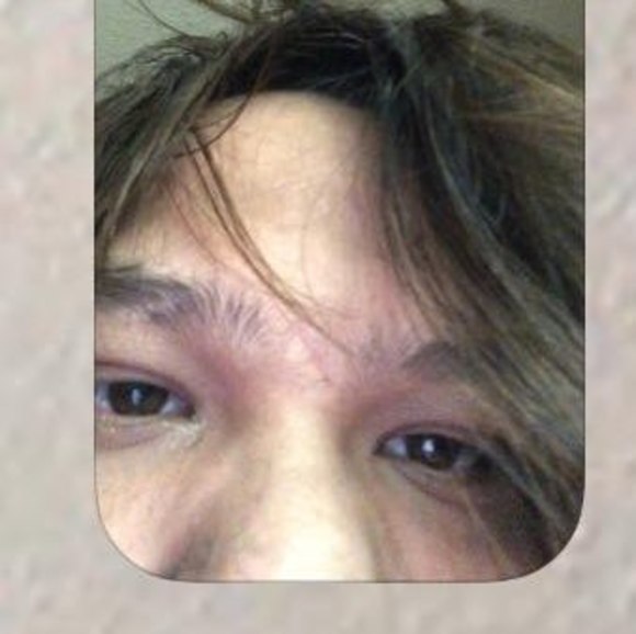 Profile Picture of Chris Quiroz (@berbleu) on Poshmark