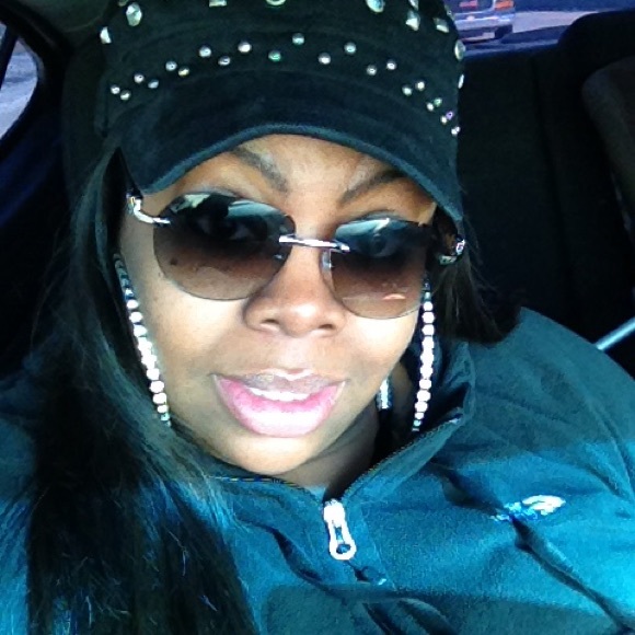 Profile Picture of Krystal Cook (@new26) on Poshmark