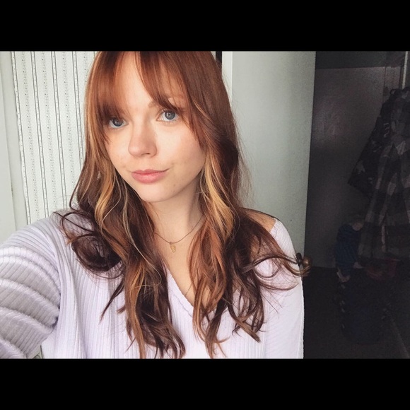 Profile Picture of Cali Teer (@sisterfirefly) on Poshmark