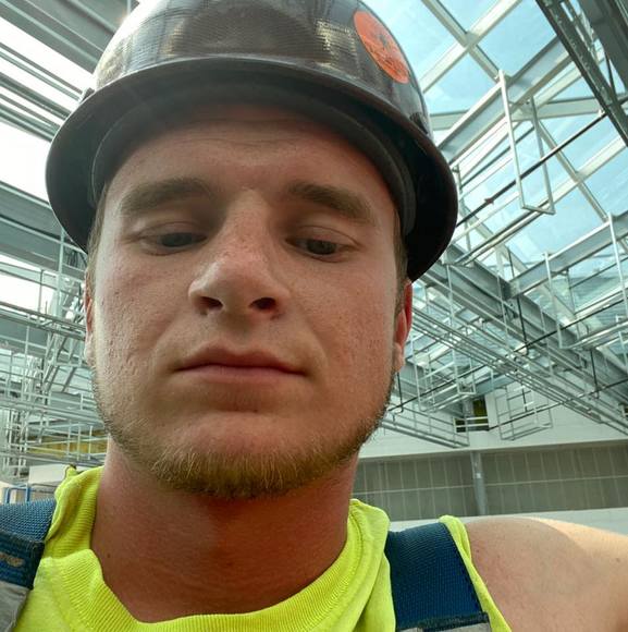 Profile Picture of Jesse Fisher (@j_fisher49) on Poshmark