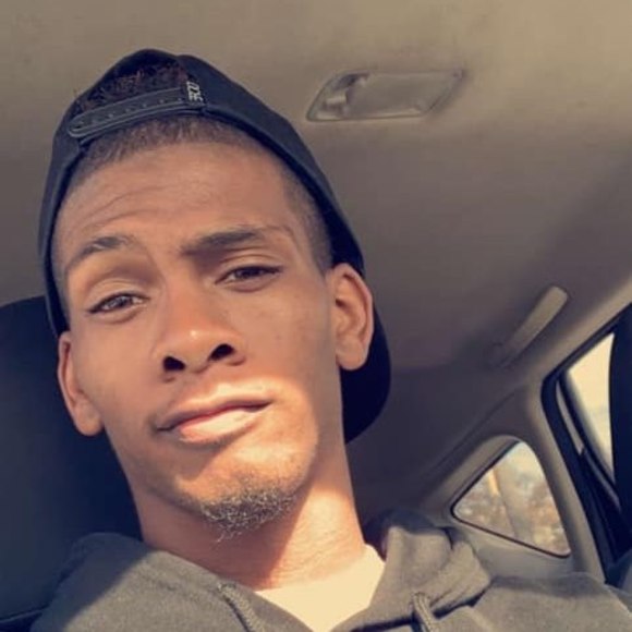 Profile Picture of Eddie Jayye (@eddiejayyee) on Poshmark