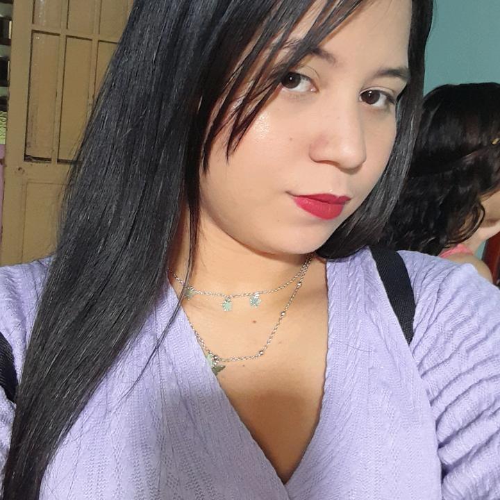 Profile Picture of lauri💜 (@lauriaponte) on Tiktok