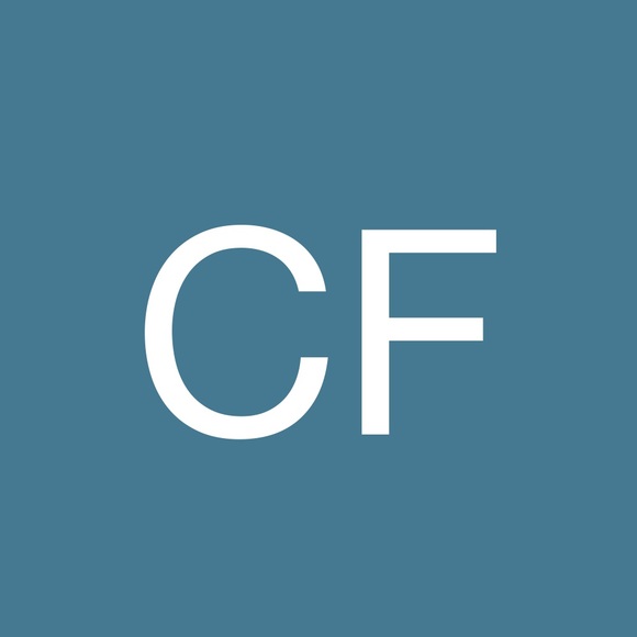 Profile Picture of Crystal Fender (@crystal_fender) on Poshmark