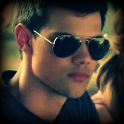 Profile Picture of Jacob Black (@KwoliKnight) on Twitter