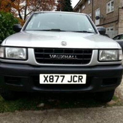 Profile Picture of Andrew Gwyn Davies (@DesertBadger7) on Twitter