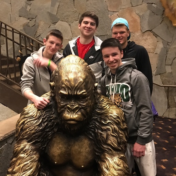 Profile Picture of Blake Rudy (@br116216) on Poshmark