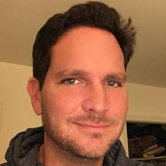 Profile Picture of Jeremy Shields (@jeremyshield633) on Poshmark