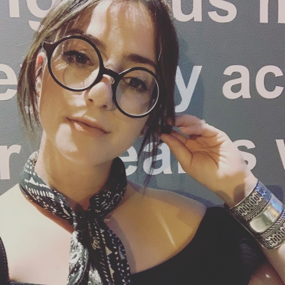 Profile Picture of Jacqueline Jebian garcia (@jjgarciaslp) on Poshmark
