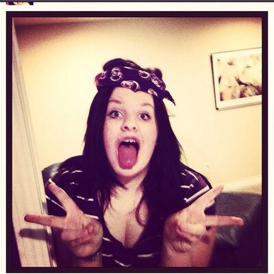 Profile Picture of Clair (@clairanne161D) on Twitter