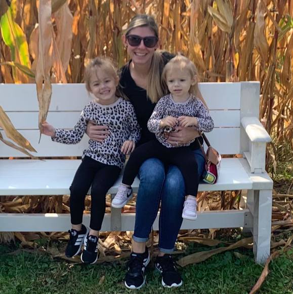 Profile Picture of Shawna King (@smking) on Poshmark