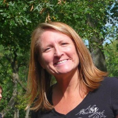 Profile Picture of Stephanie Clancy (@clancylester) on Twitter