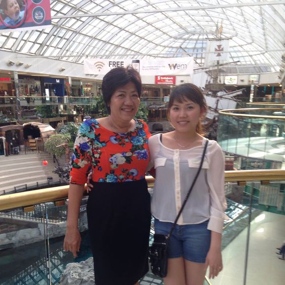 Profile Picture of Lisa Chu (@hoahong_den434) on Poshmark