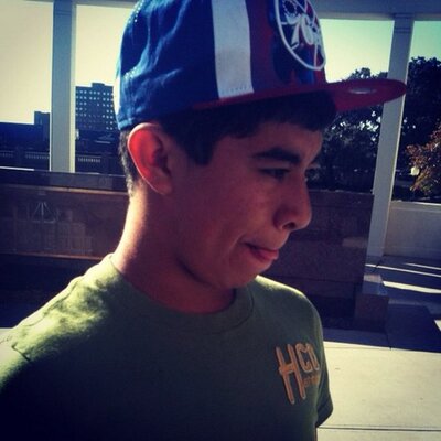 Profile Picture of Jose Viveros (@joseviveros19) on Twitter