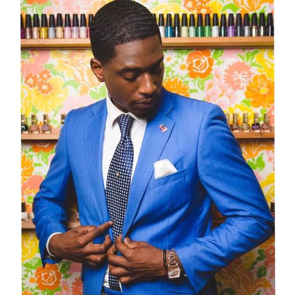 Profile Picture of Timothy Fernandes (@lordbayonne) on Poshmark