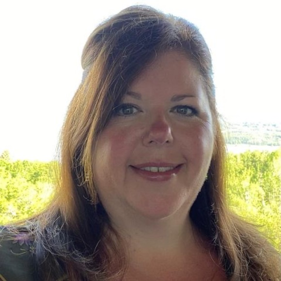 Profile Picture of Chantal Hurtubise (@chantalhurtubis) on Poshmark