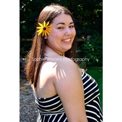 Profile Picture of Tori Phillips (@toriphillips97) on Twitter