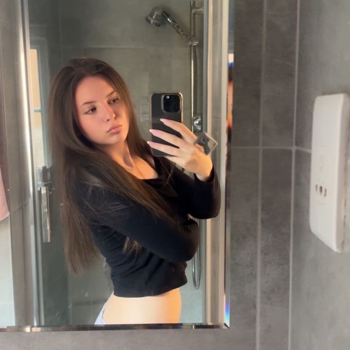 Profile Picture of brenda (@brendabenko) on Tiktok