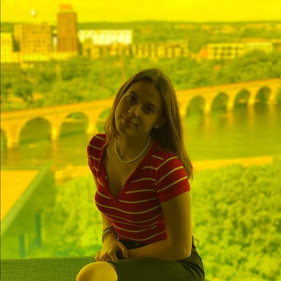 Profile Picture of Alexandra Bejan (@ballislife0516) on Poshmark