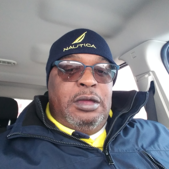 Profile Picture of Calvin Jeff (@330calvin) on Poshmark