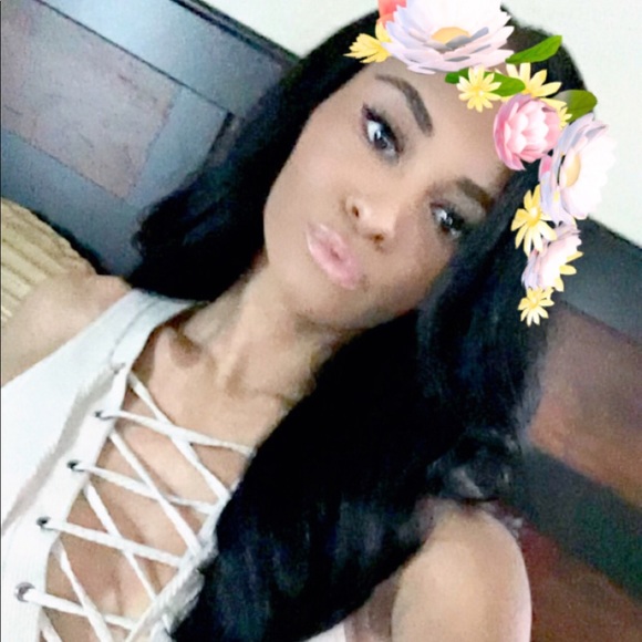 Profile Picture of Kamara Abai (@kamaraabai) on Poshmark