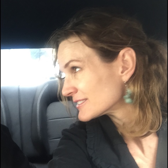 Profile Picture of Paula Isley (@paula_bella) on Poshmark