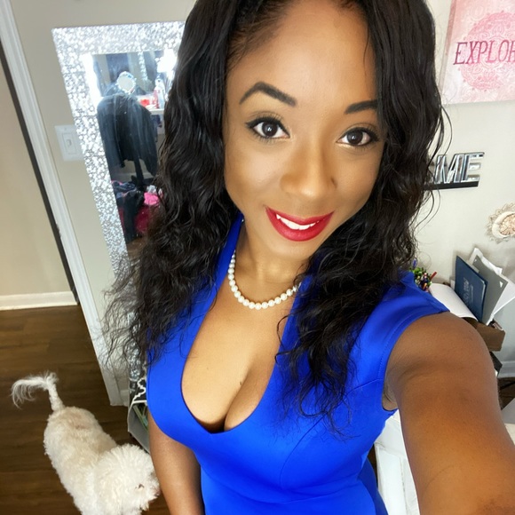 Profile Picture of Tye West (@blossoms_closet) on Poshmark