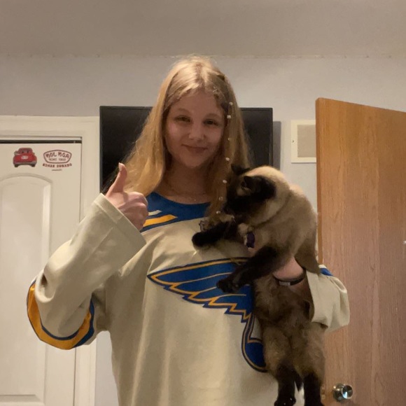 Profile Picture of Maddie Mcconochie (@mmcconochie) on Poshmark