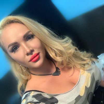 Profile Picture of Kate Hilbert (@katehilbert1) on Twitter