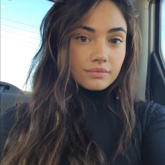 Profile Picture of Skylar Williams (@sylar_williams) on Poshmark