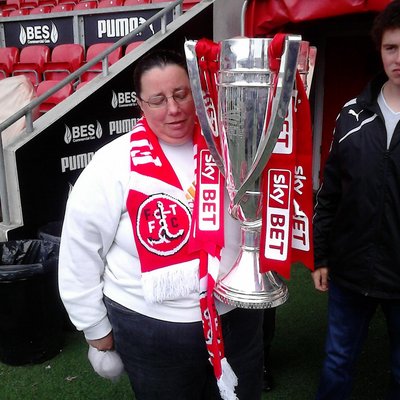 Christine Chaplin - Twitter Profile Picture of Christine Chaplin (@heathers121) on Twitter