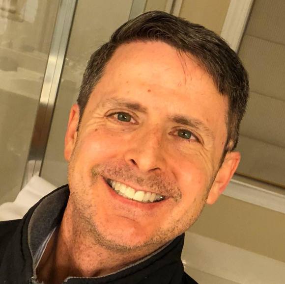 Profile Picture of Scott Samuelson (@scottsam66) on Poshmark