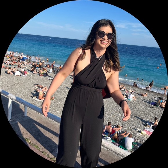 Profile Picture of Jess Frezza (@jfrezz) on Poshmark