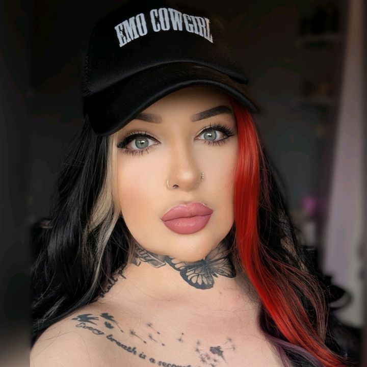 Profile Picture of Lucretia (@lucretia.xox) on Tiktok