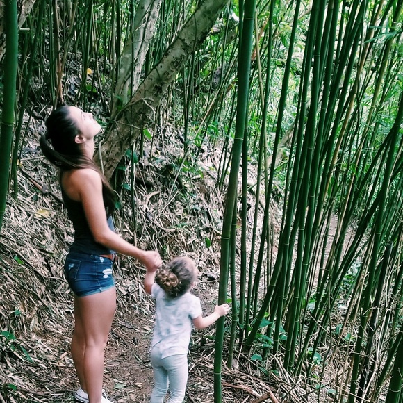 Profile Picture of Rhiana kai Mandeville (@kaireau) on Poshmark