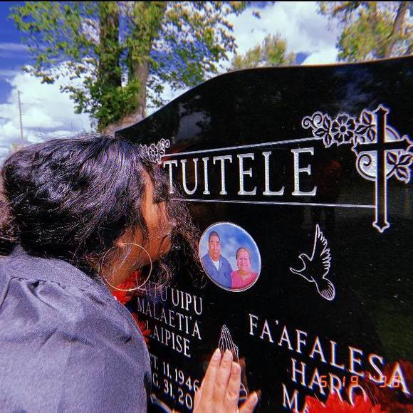 Profile Picture of Fenunuivao Tuitele (@ftee43) on Poshmark