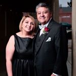 Profile Picture of April & Robb (@aprilandrobb) on Instagram