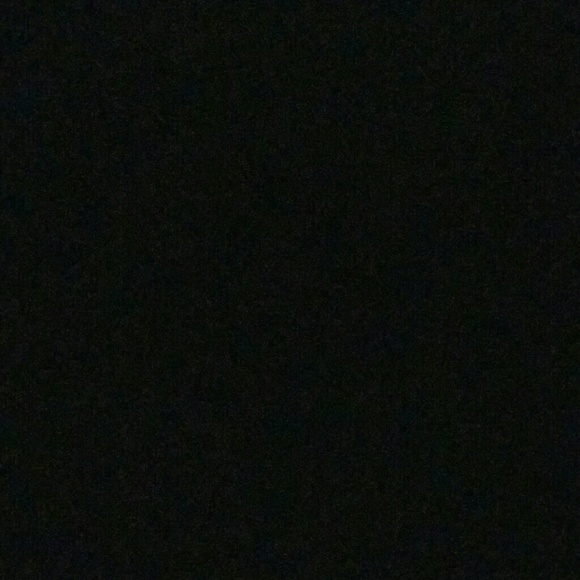 Profile Picture of Beverly Anzures (@banzures) on Poshmark