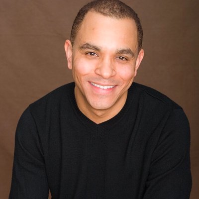 Profile Picture of Geoffrey Reynolds (@greytechwriter) on Twitter