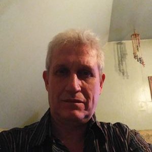 Profile Picture of Glenn MacLeod (@Glenn85512646) on Twitter