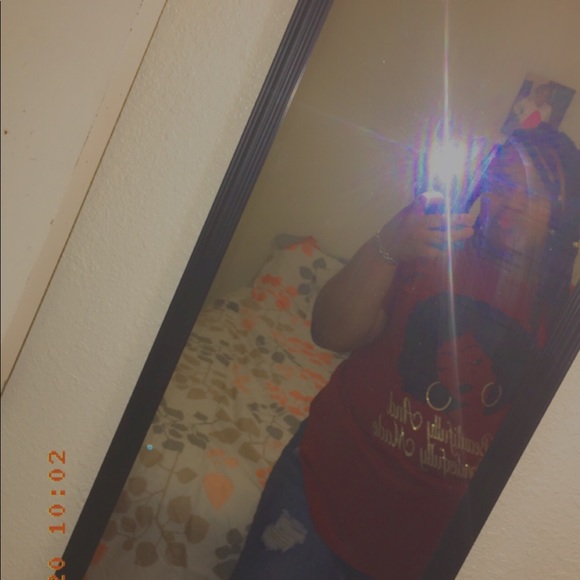 Profile Picture of Amiyah Vaughn (@amiyahvaughn19) on Poshmark