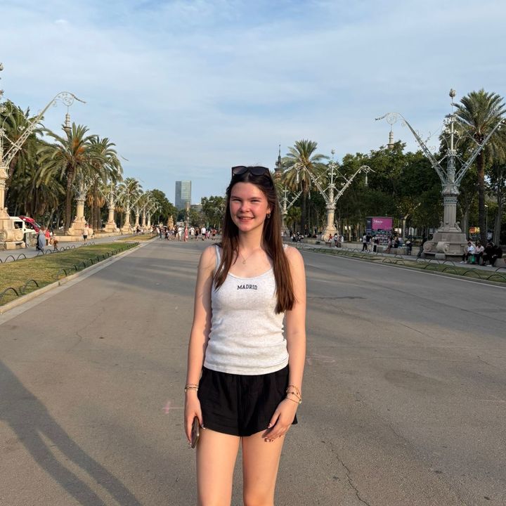 Profile Picture of Isabella (@isabellaholland4) on Tiktok