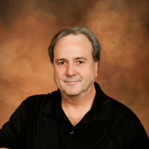 Profile Picture of Gary Everton (@geverton) on Poshmark