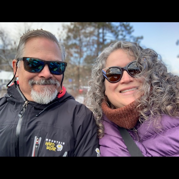 Profile Picture of Holly Favro-veiders (@pemaquid129) on Poshmark