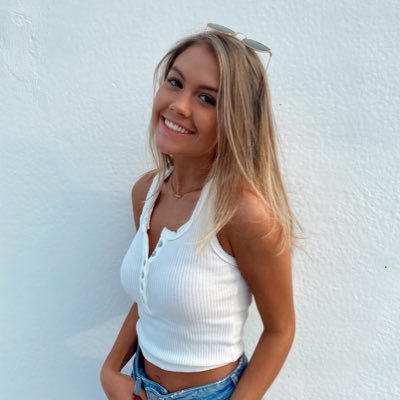 Profile Picture of Brooke Lambert (@brookemlambert) on Twitter