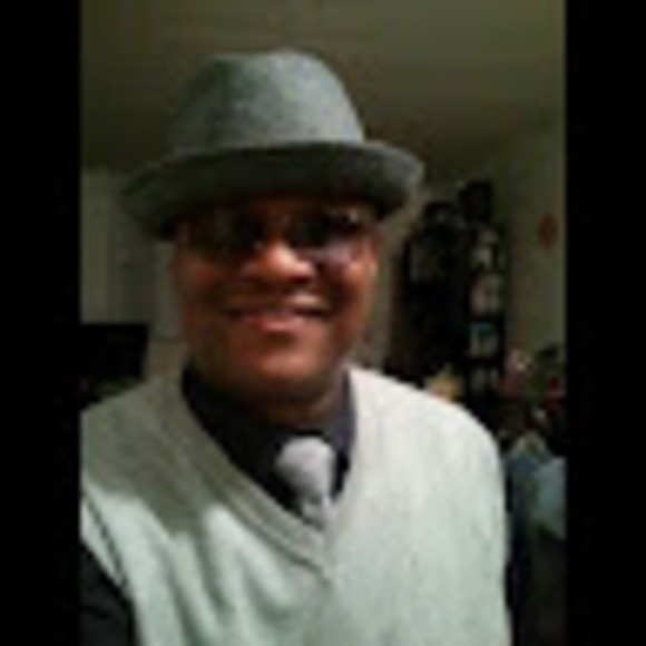 Profile Picture of Patrick Price (@pjprice211969) on Poshmark